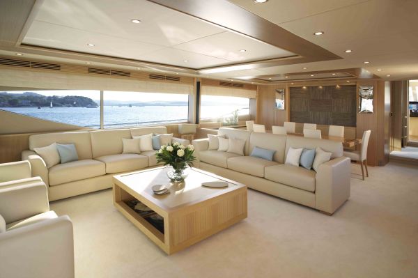 Luxury Power Yacht - 97' Princess 95MY - The luxury interior design wooden decoration and luxury design 