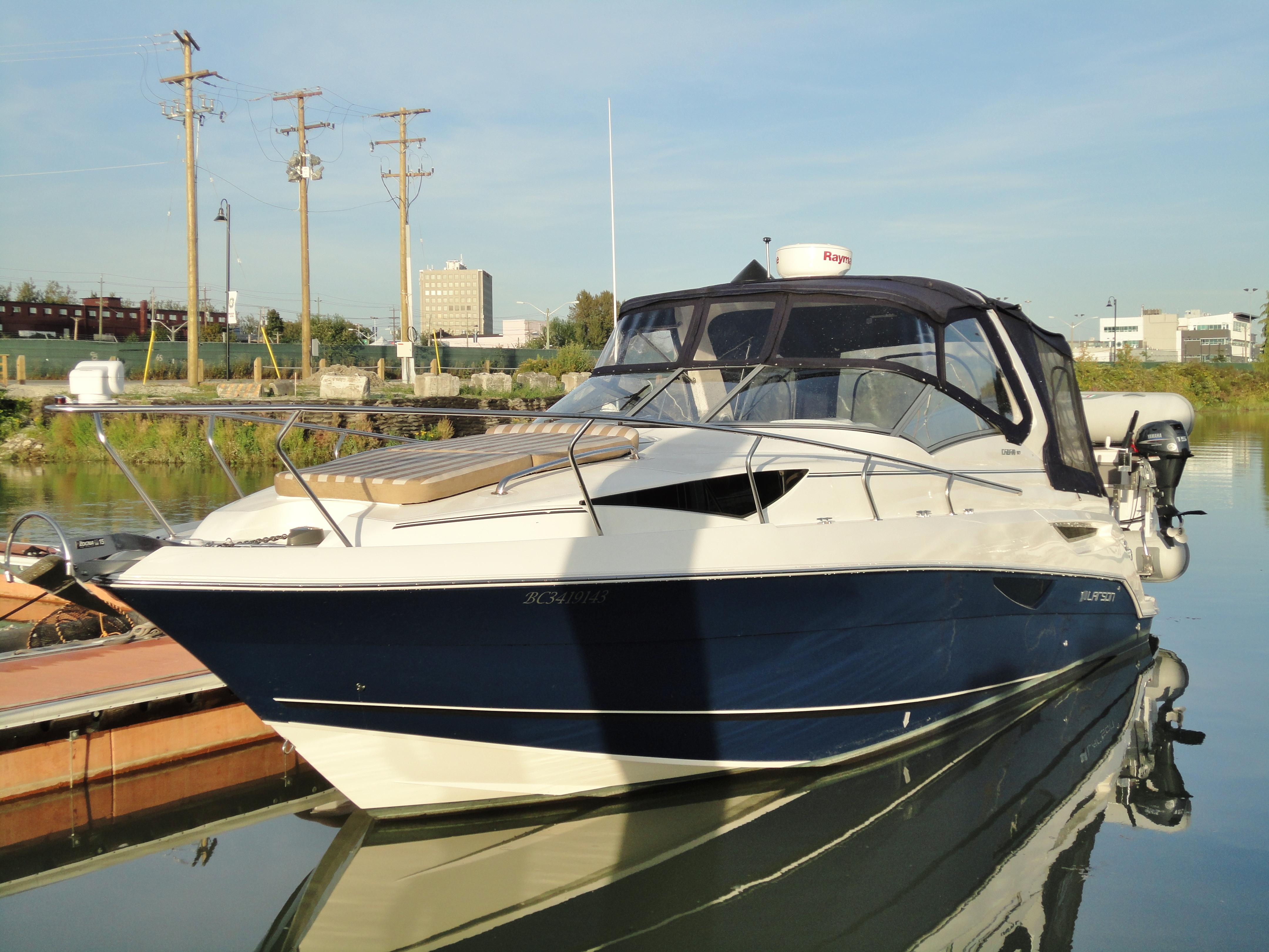 "Larson cabrio" boat listings