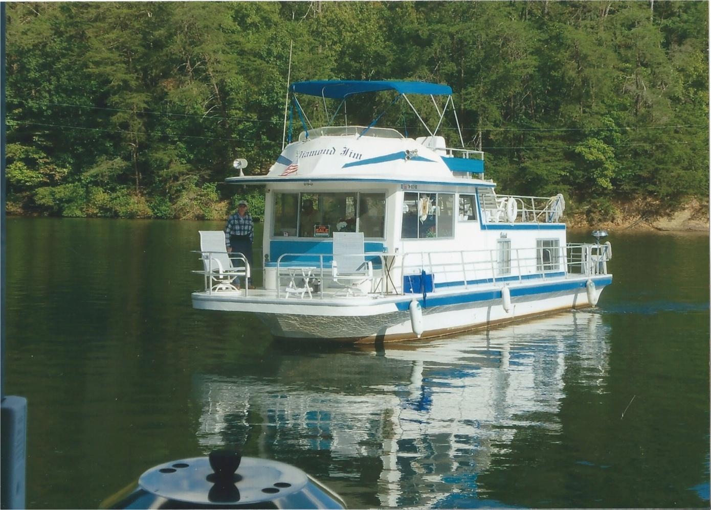 "Houseboat" Boat listings in TN