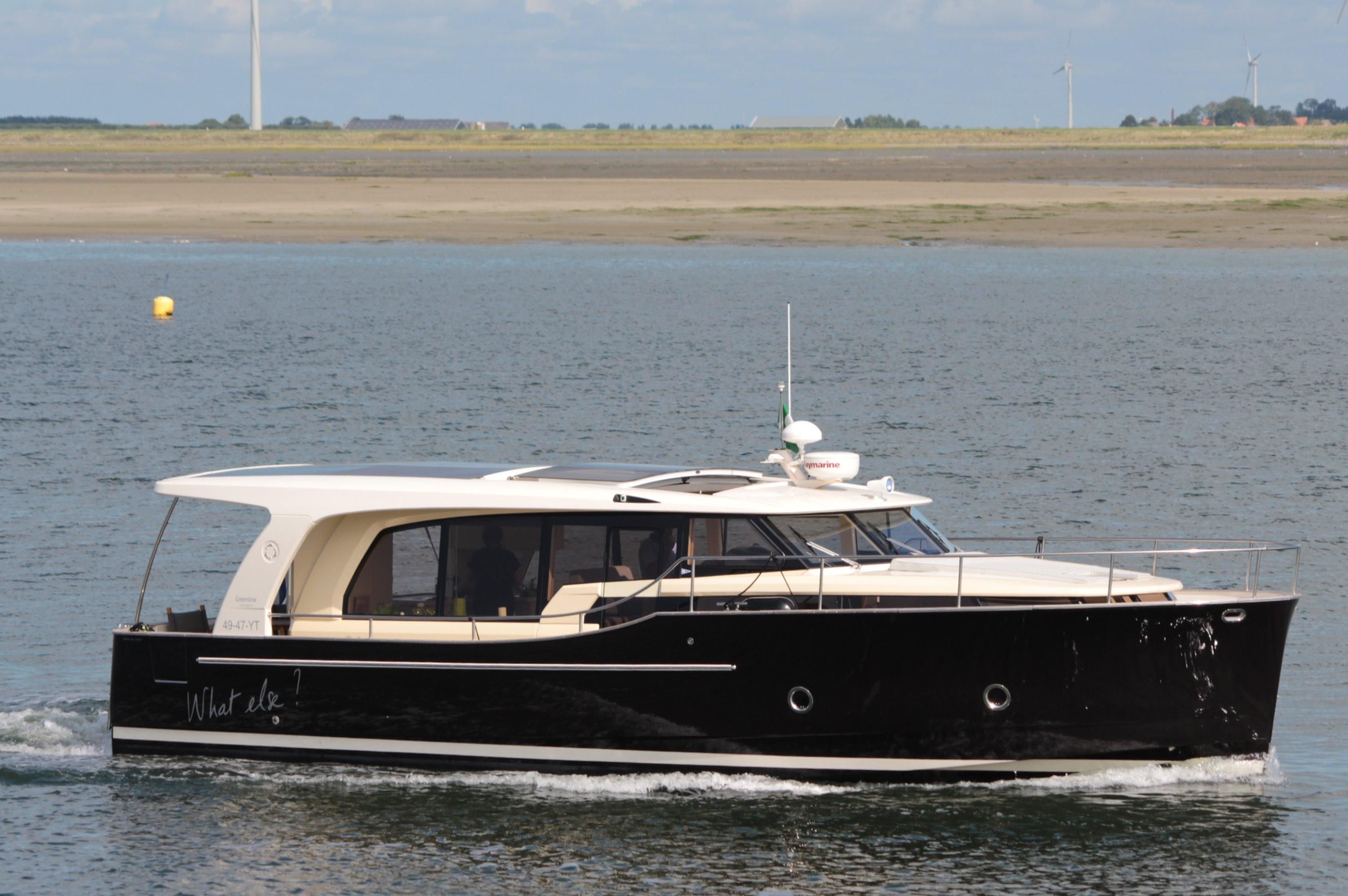 2014-greenline-40-power-new-and-used-boats-for-sale-www-yachtworld-co-uk