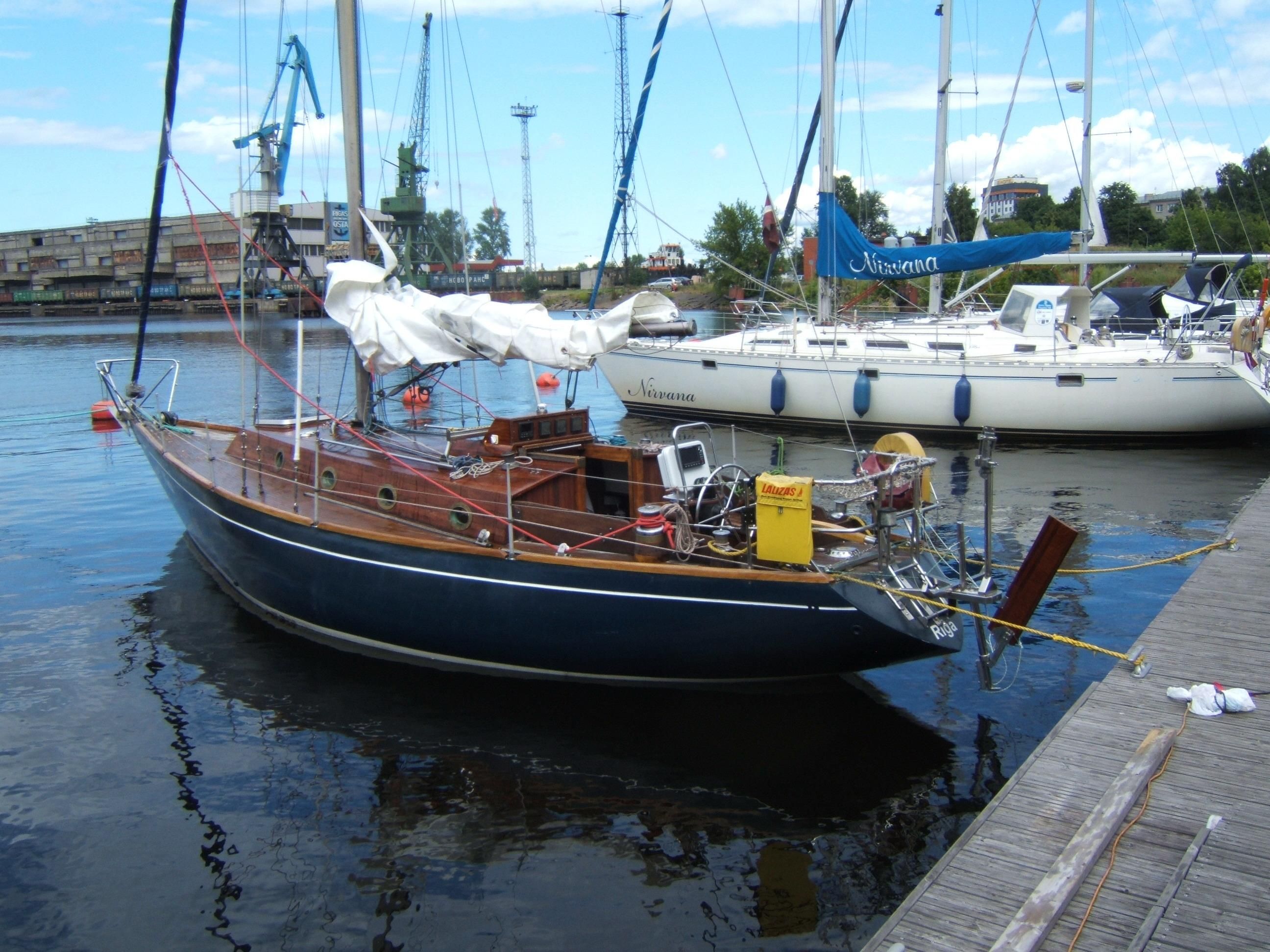 34 ft sailboat for sale