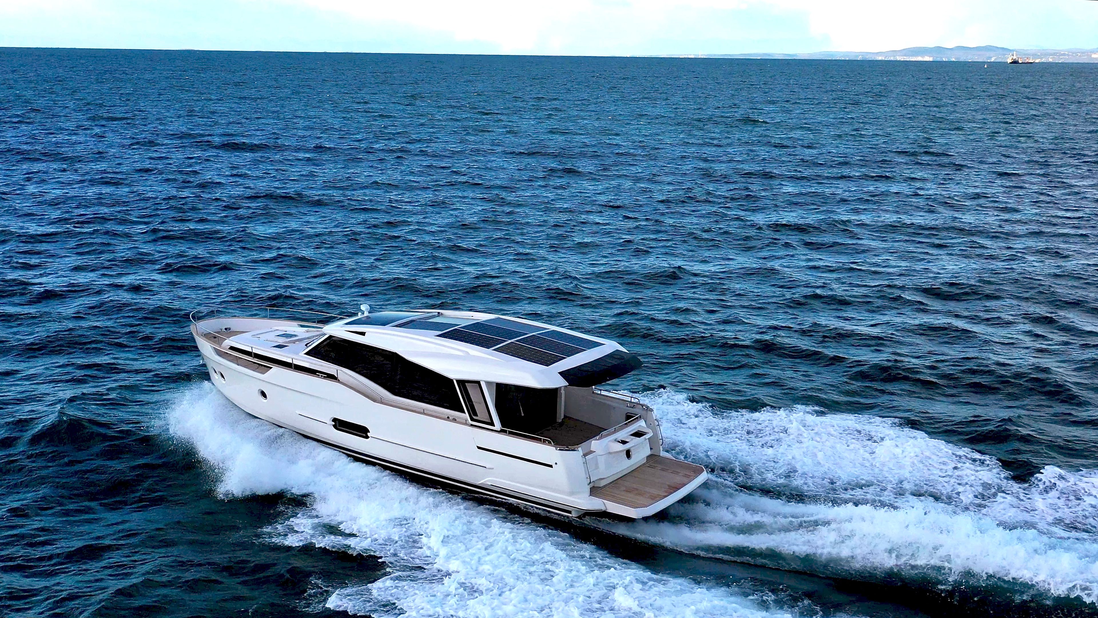 hybrid power yacht