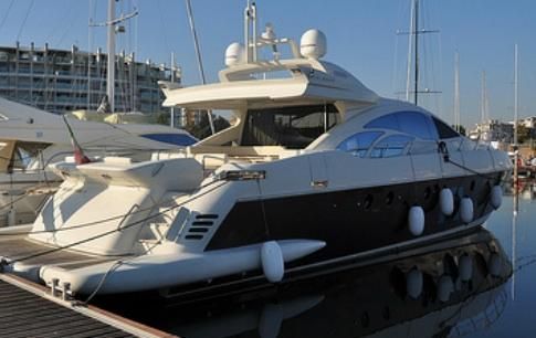 bank owned azimut yacht deal for sale in Italy Europe