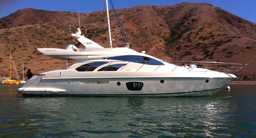 Azimut 55e Flybridge Yacht for sale in Marina Del Rey