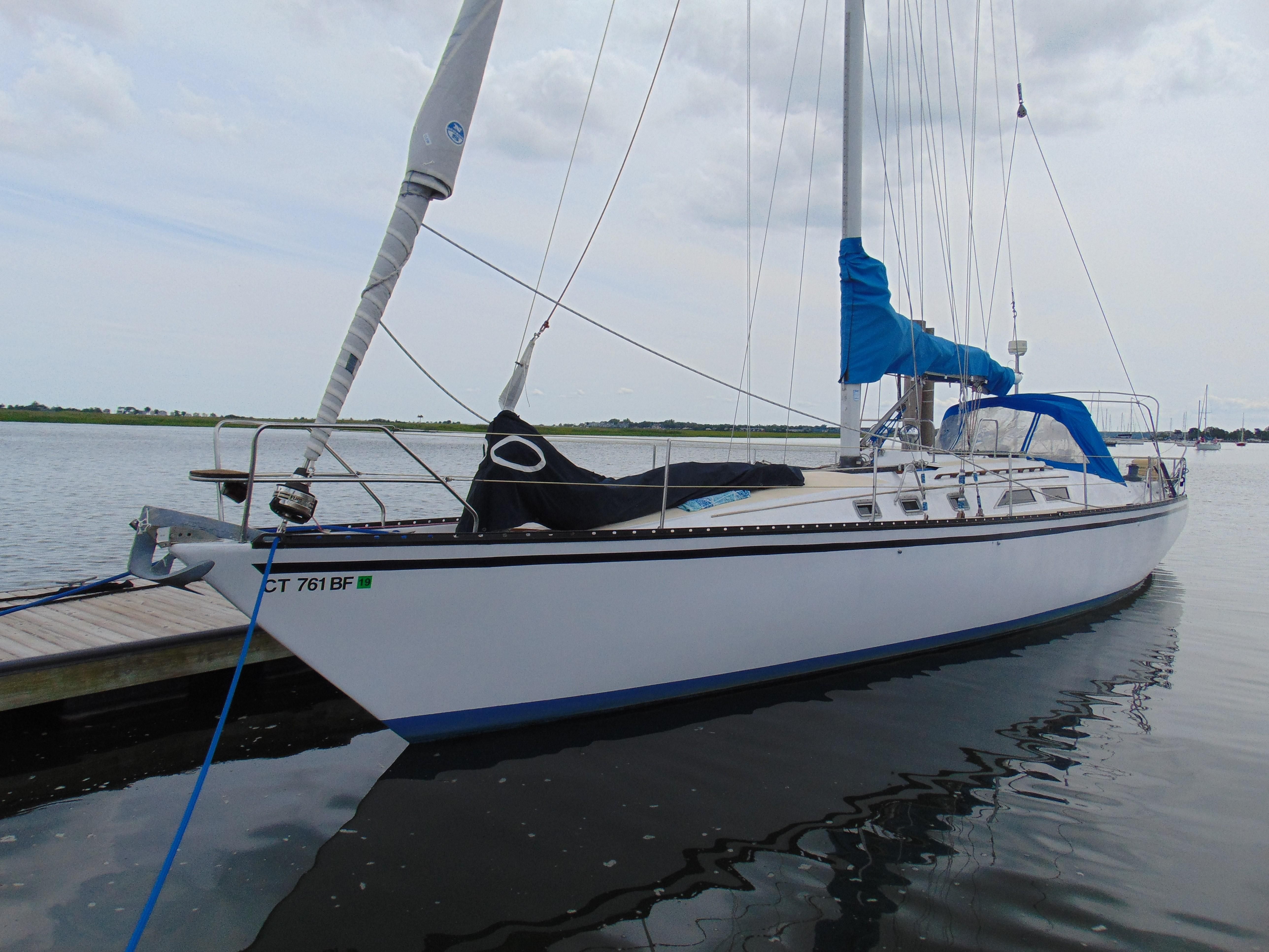 54 foot hunter sailboat for sale