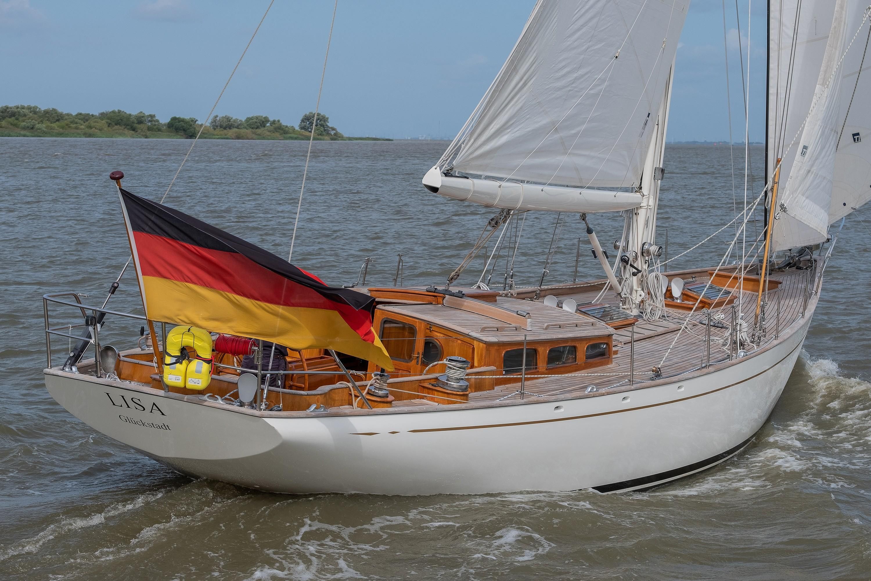 hoek 51 yacht for sale