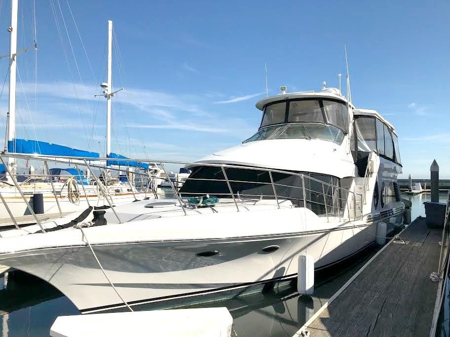 bluewater yachts 5800