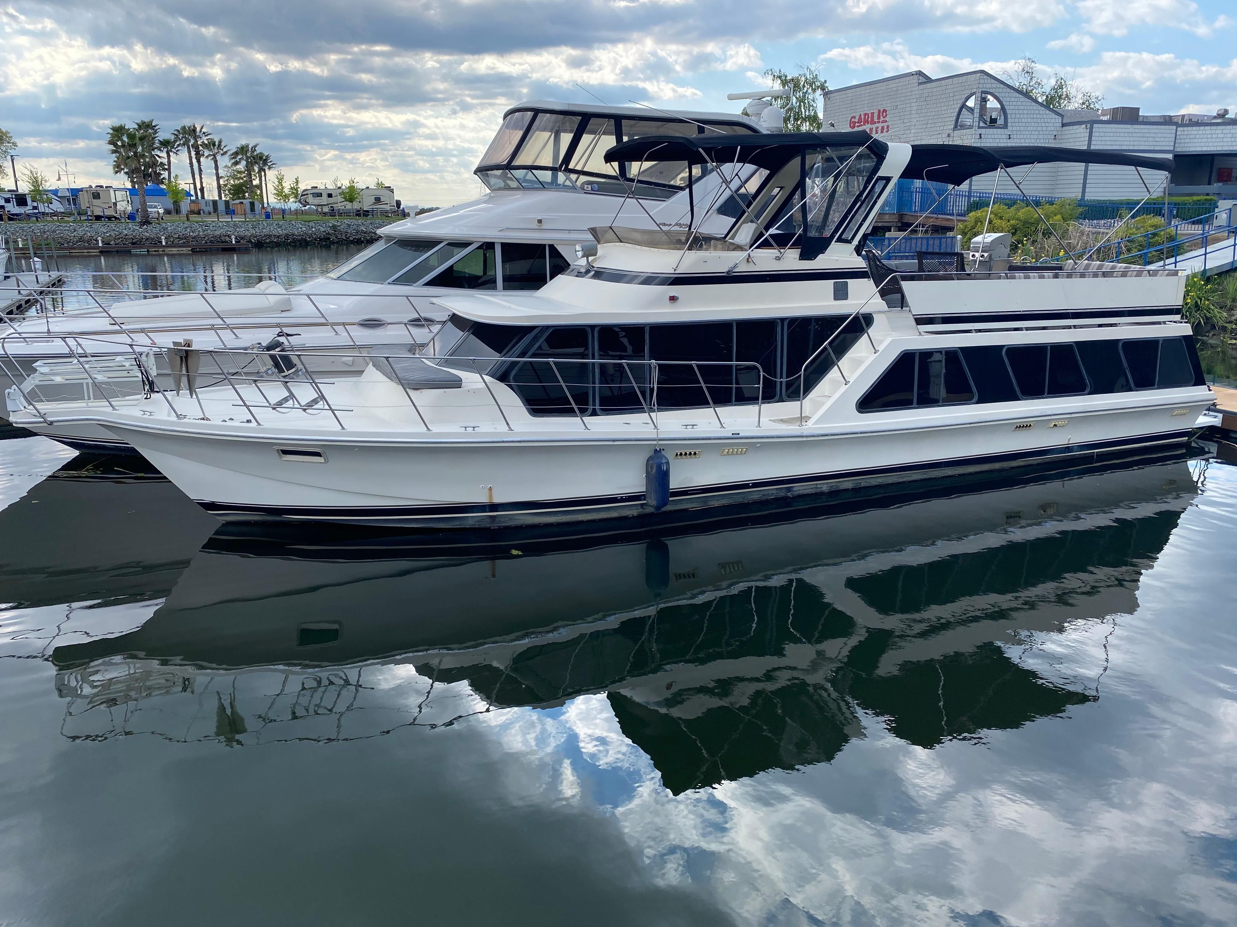bluewater yacht mobile al