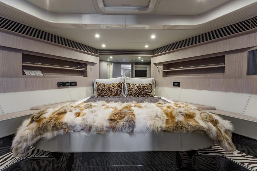 Riva 63 Virtus Luxury Yacht VIP Bed