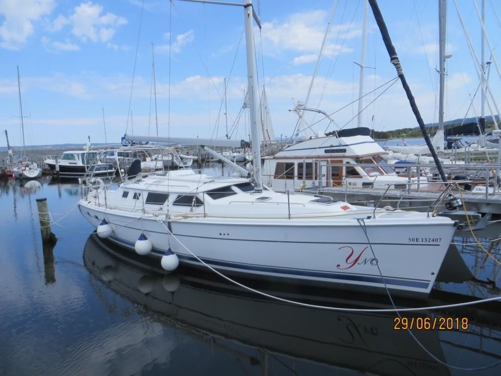 44 ft hunter sailboat for sale