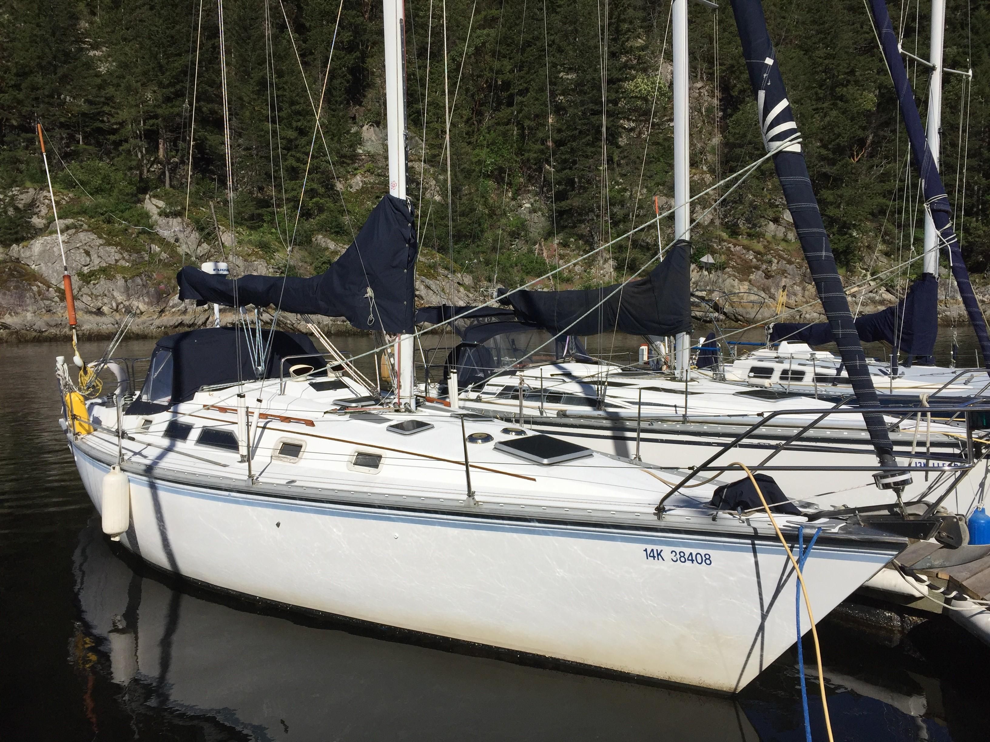 34 foot hunter sailboat specs
