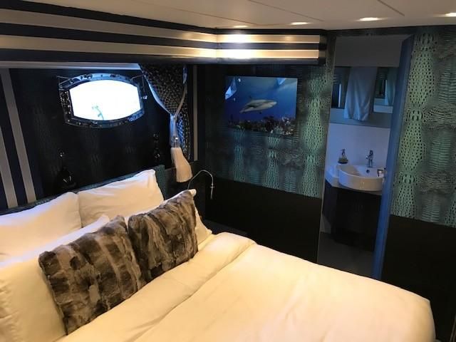 Amer 92 Yacht Master Bed