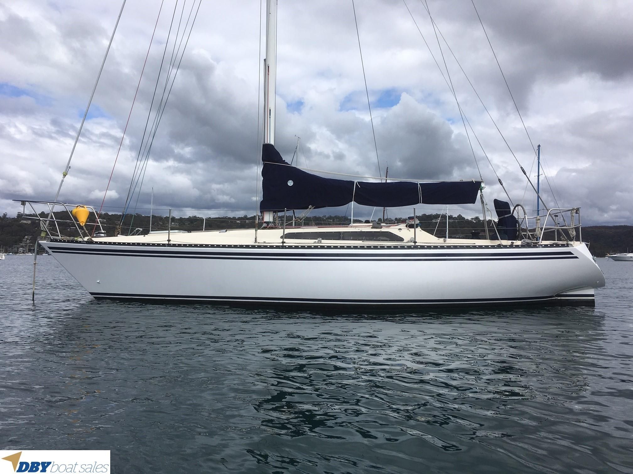 heritage 35 sailboat for sale