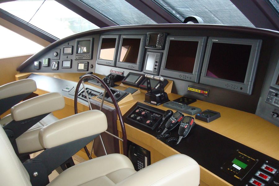 95 Norlund McQueen Cockpit Mororyacht for sale