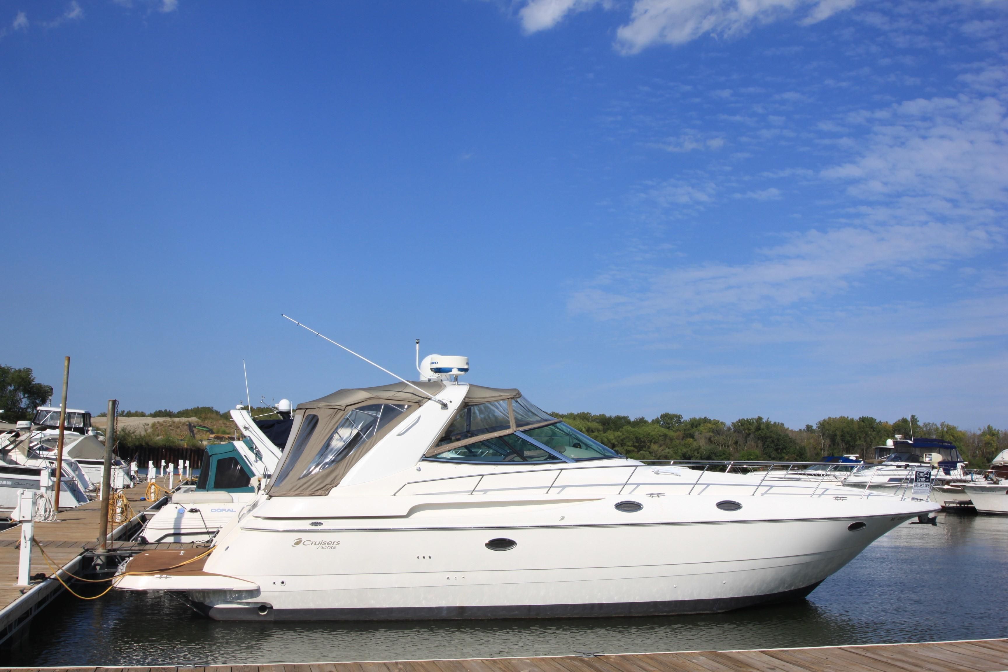 cruisers yachts 3870 express specs