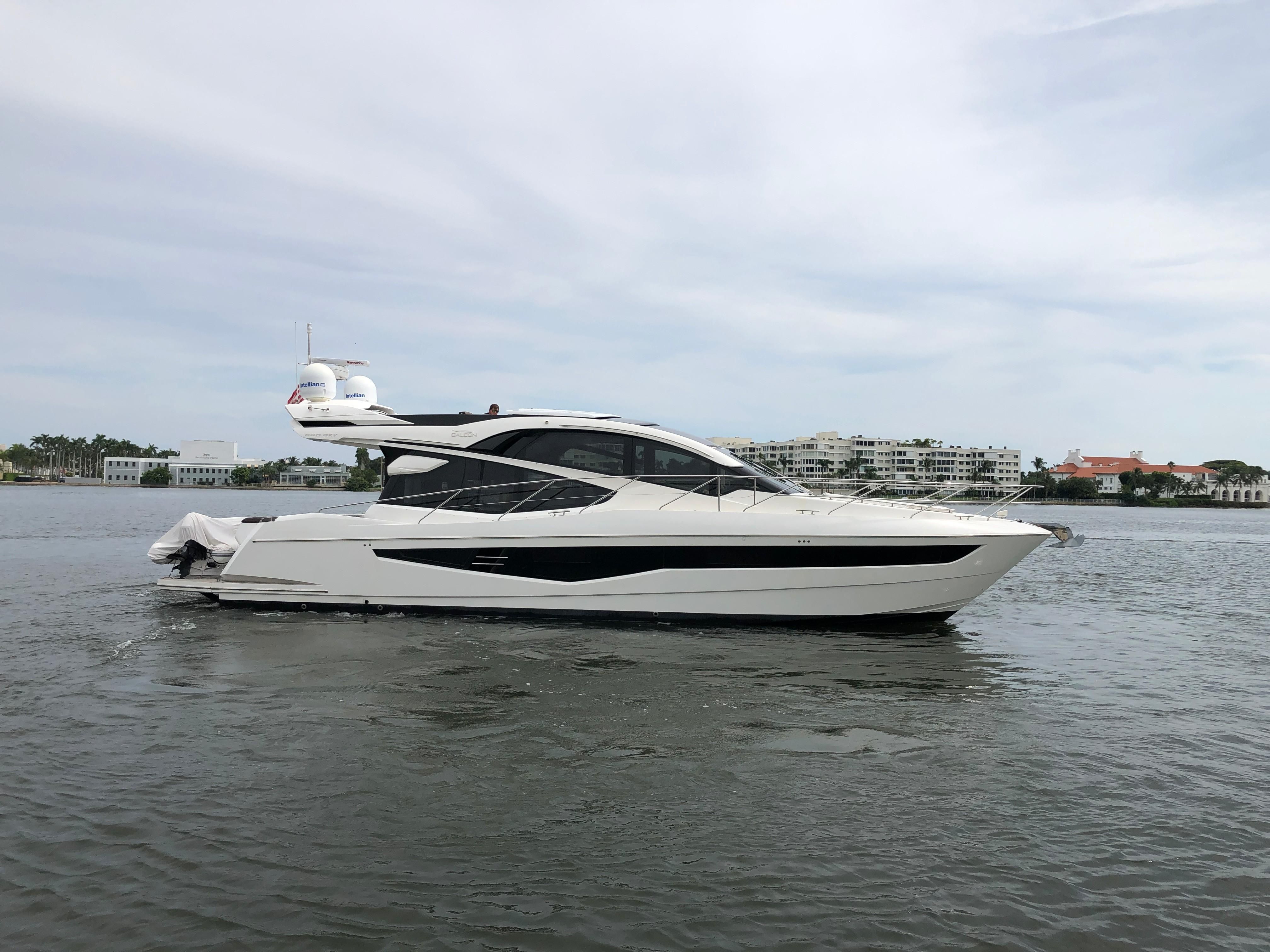 galeon yachts 560 skydeck