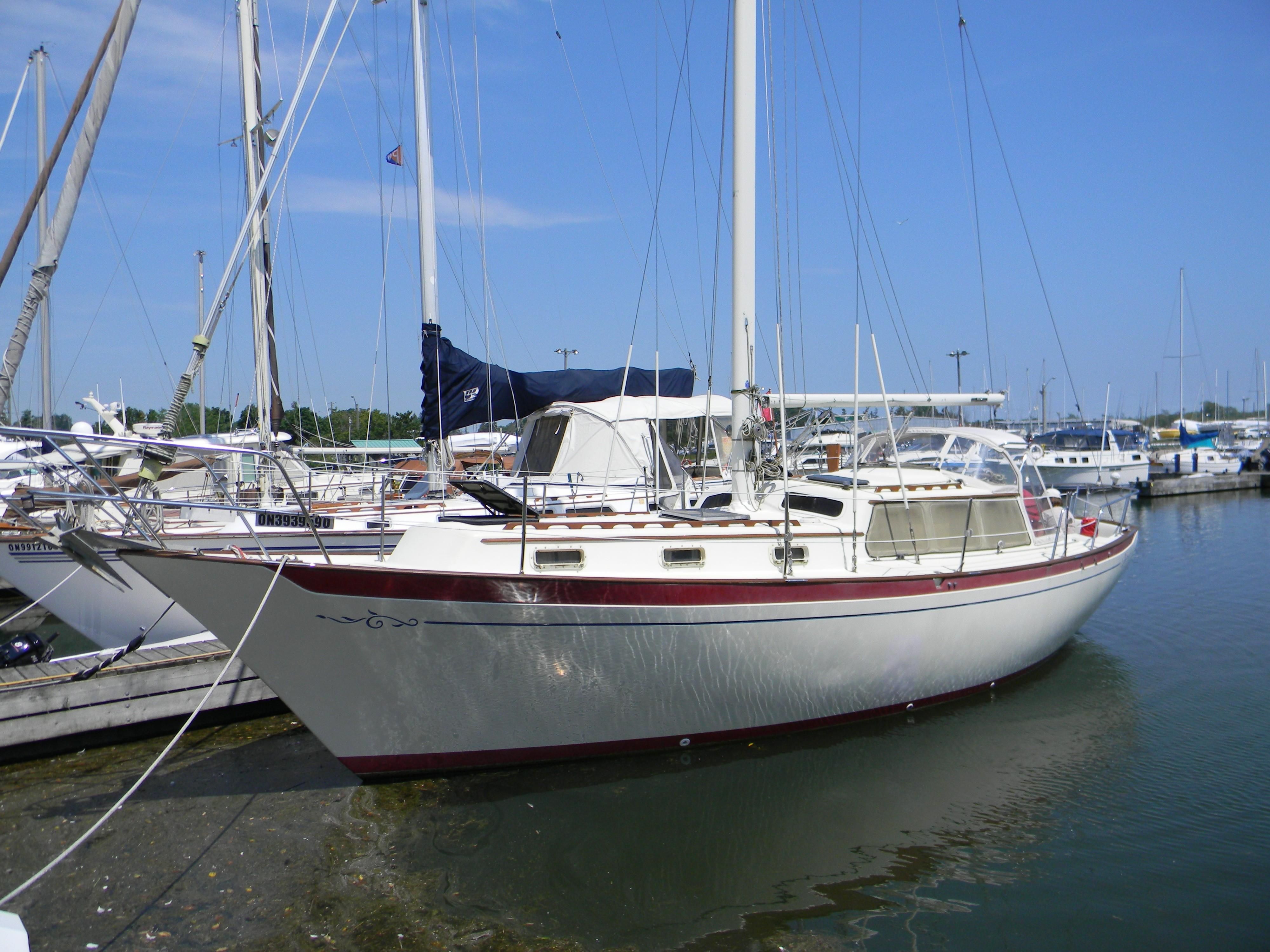 36 islander sailboat for sale