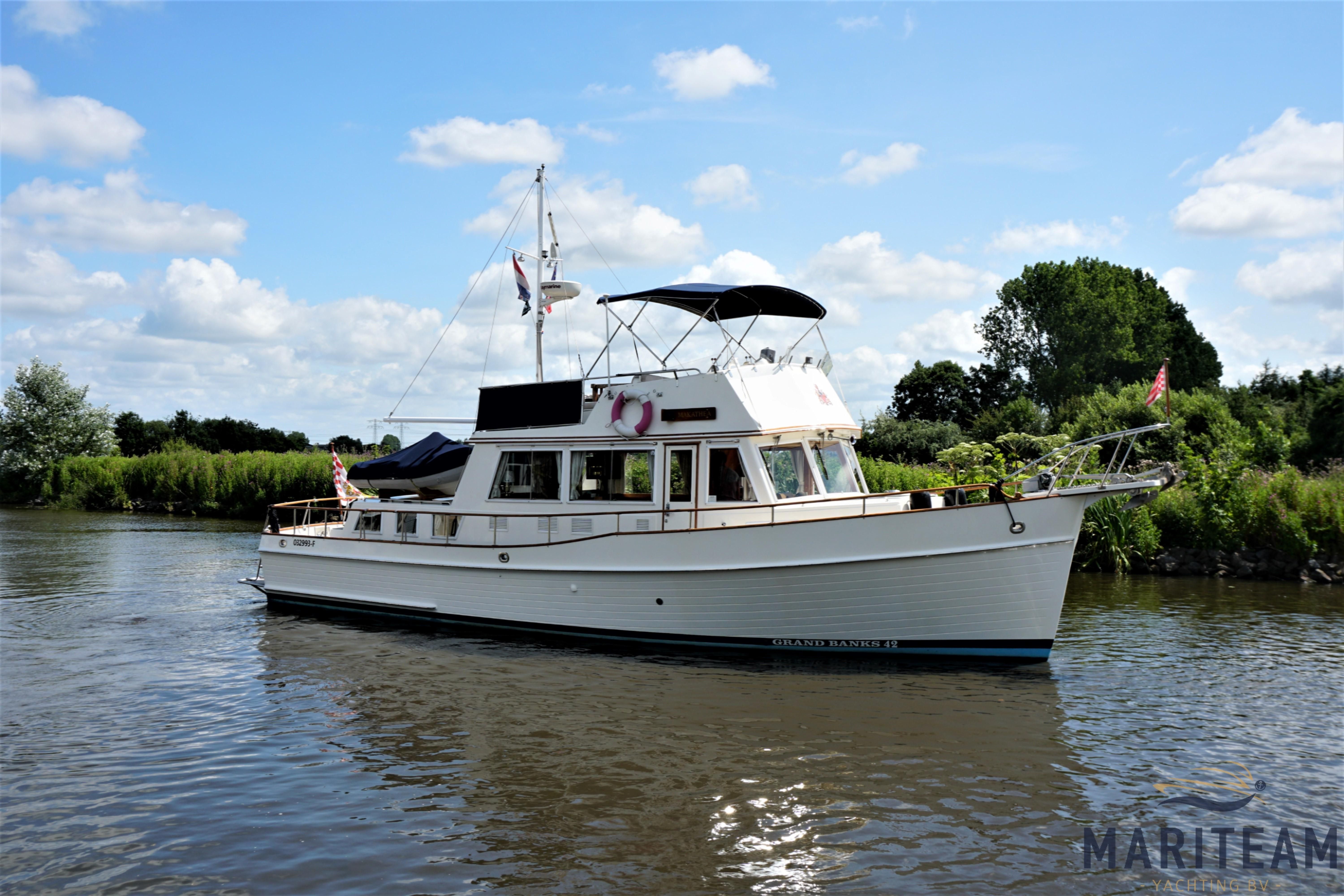 42 grand banks motor yacht for sale