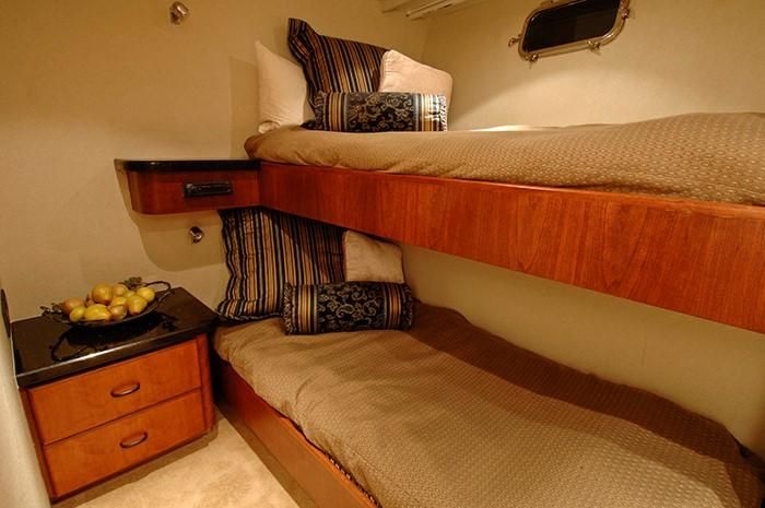 NorthCoast 82 Guest Beds