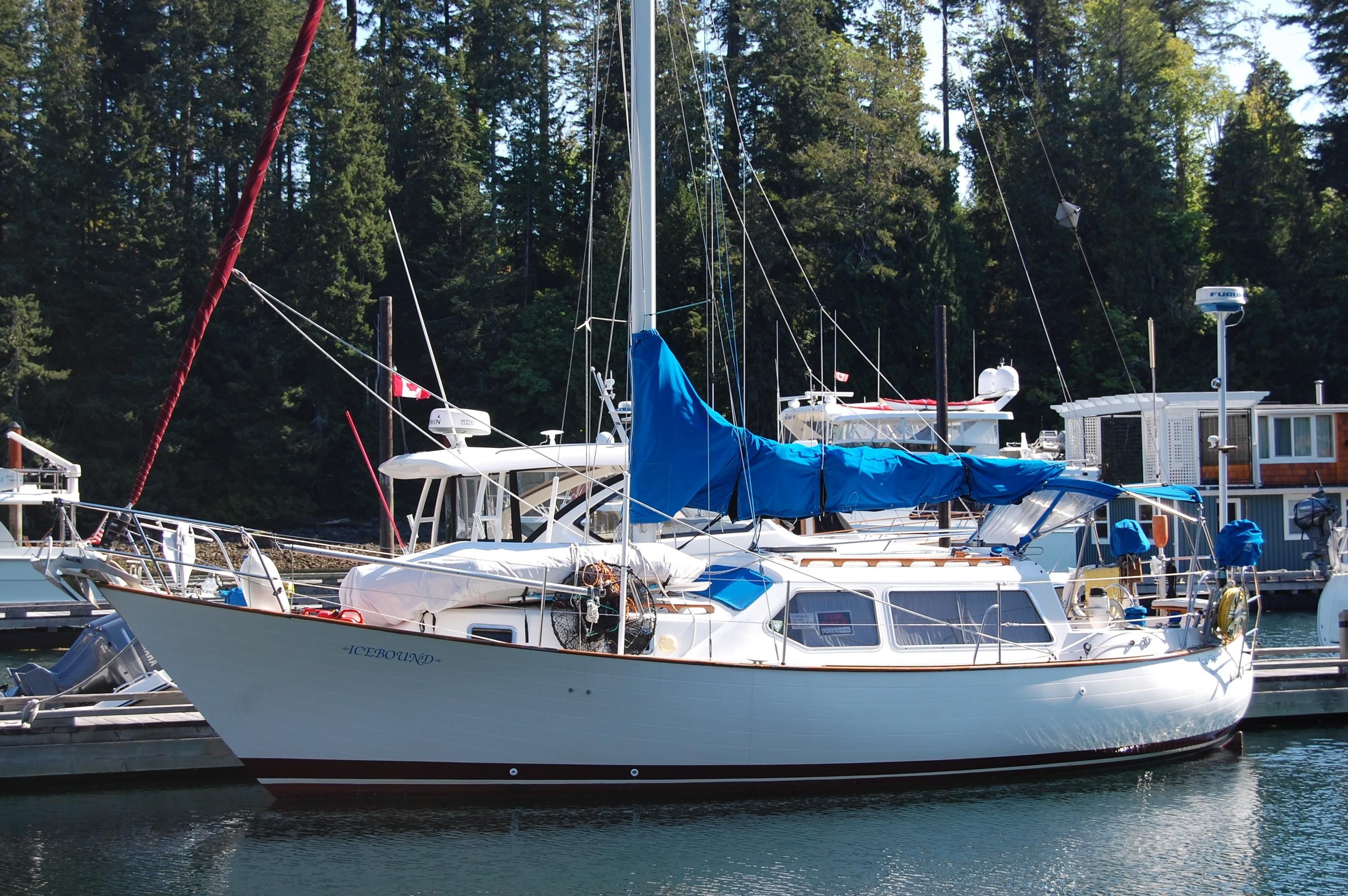 saturna 33 sailboat review