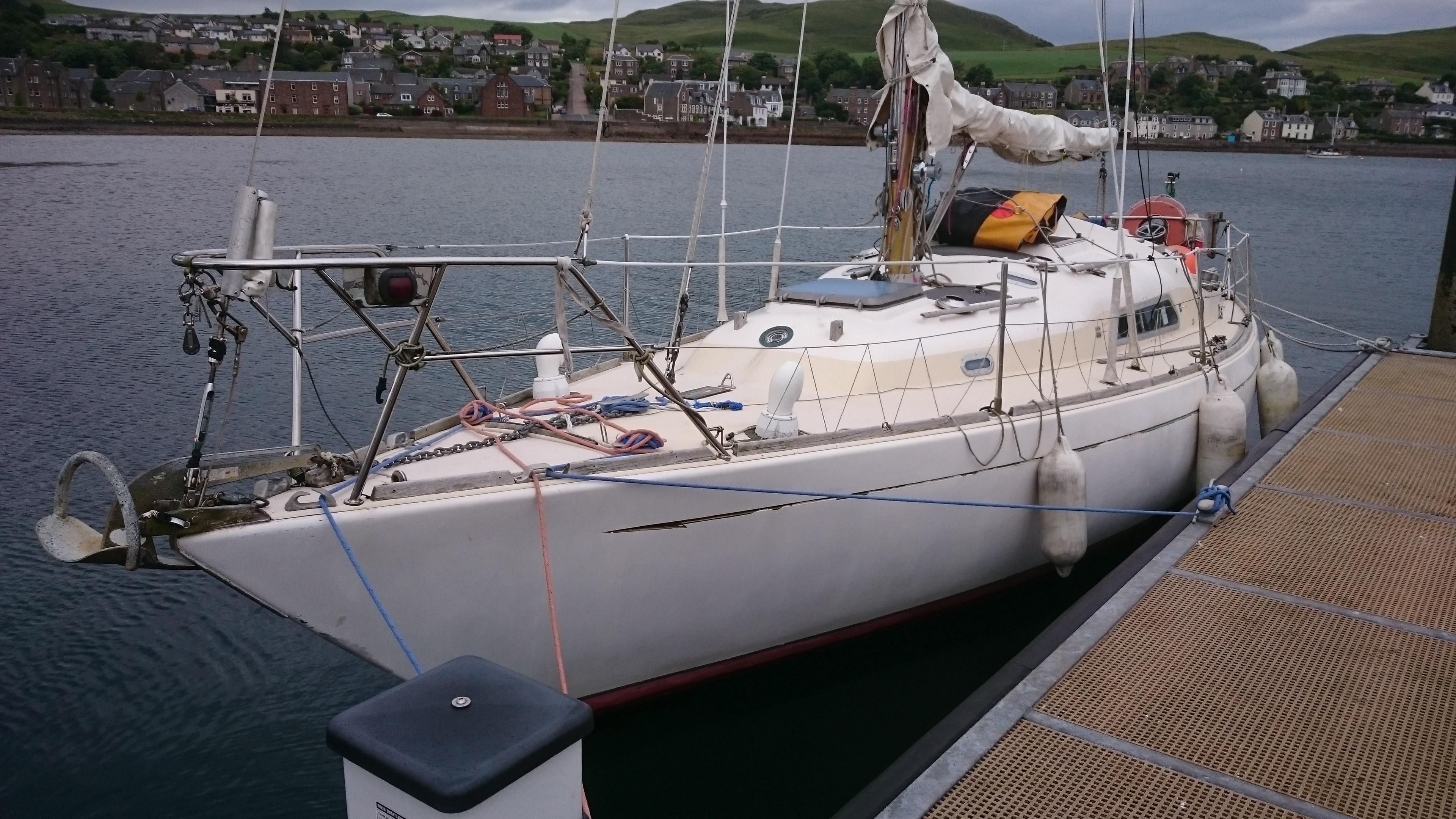 pioneer 10 yacht for sale