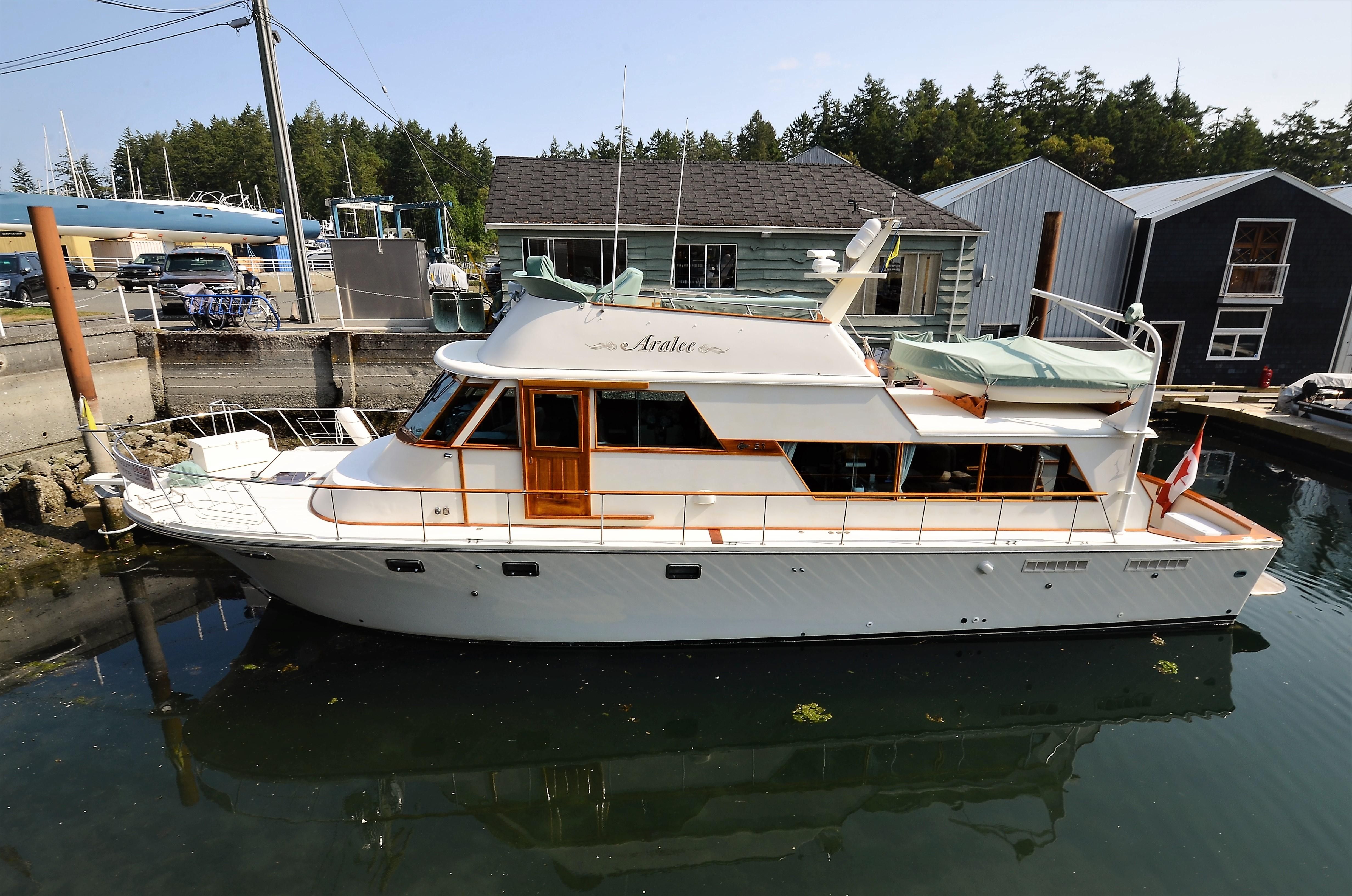 1975 Canoe Cove Pilothouse Power Boat For Sale - www 