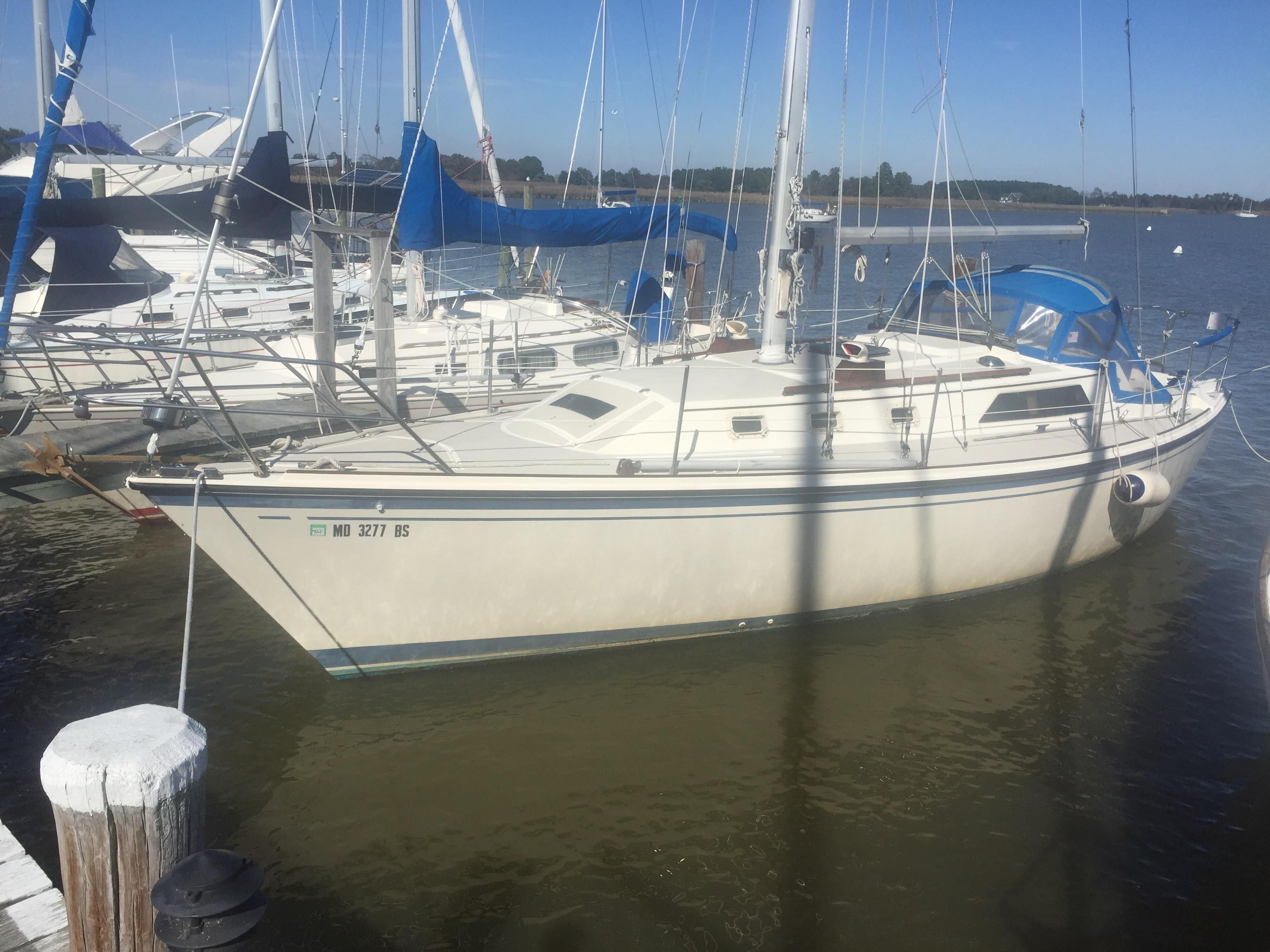 34 foot o'day sailboat