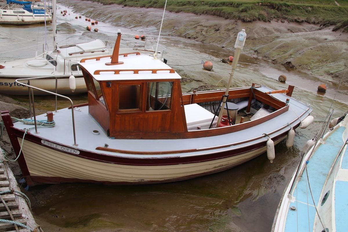 1965 Classic Wooden Fishing Boat Power New and Used Boats ...