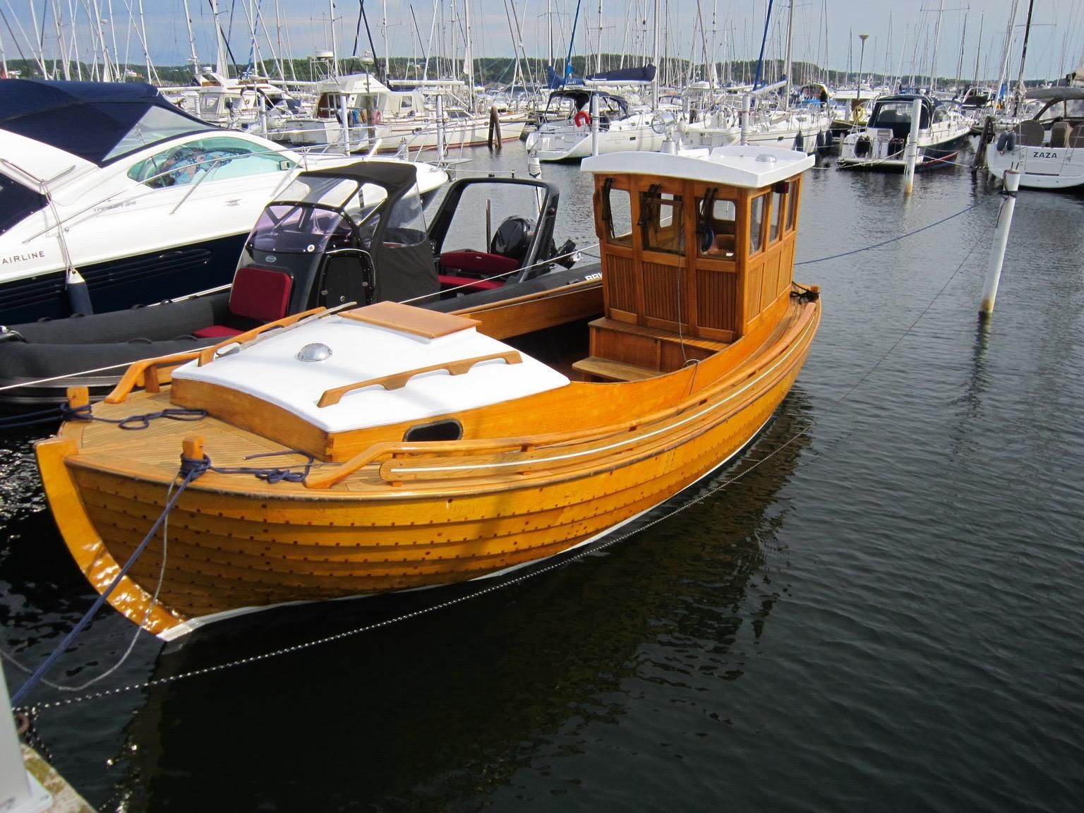 wooden powerboats for sale