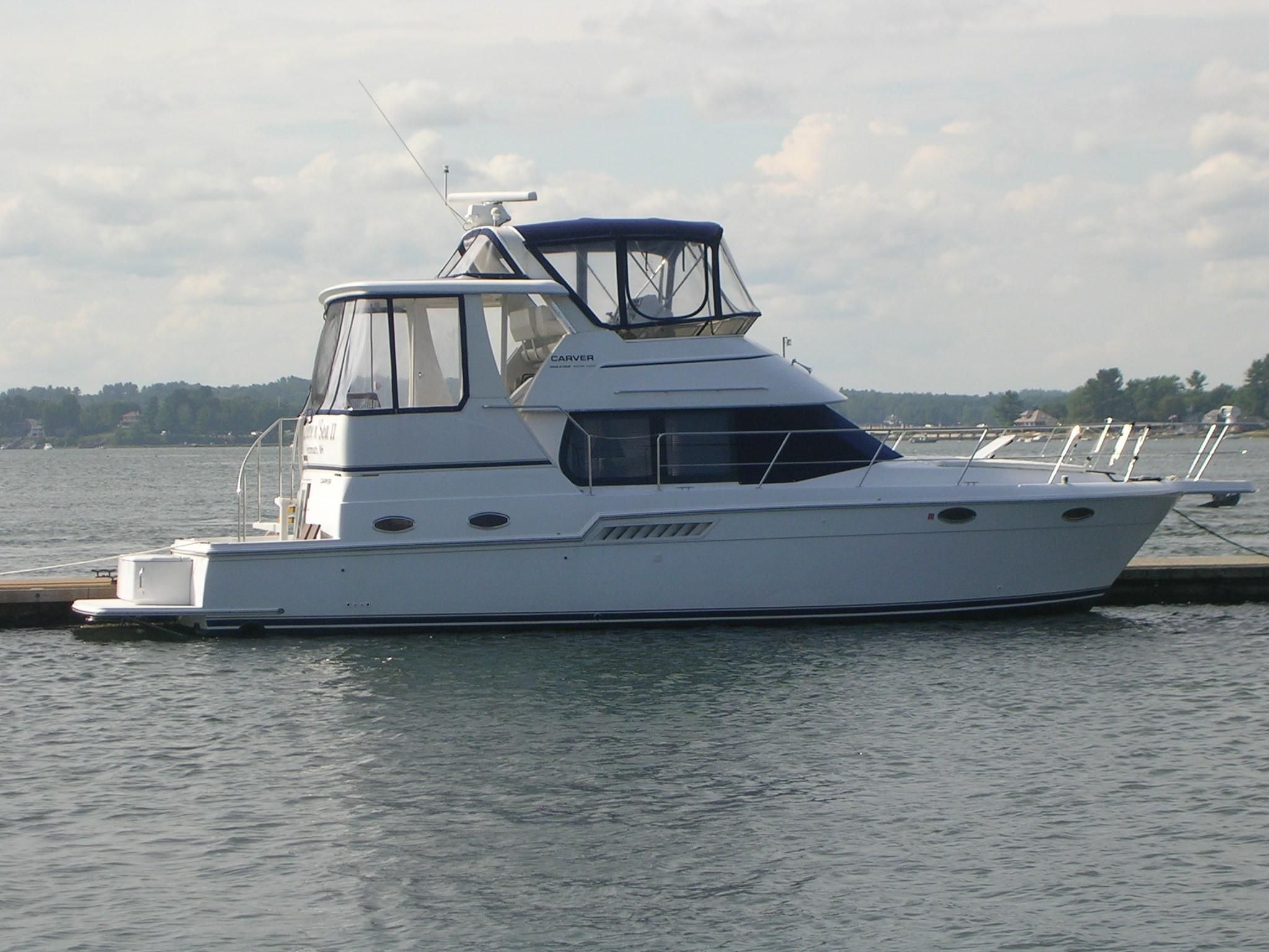 carver 480 motor yacht