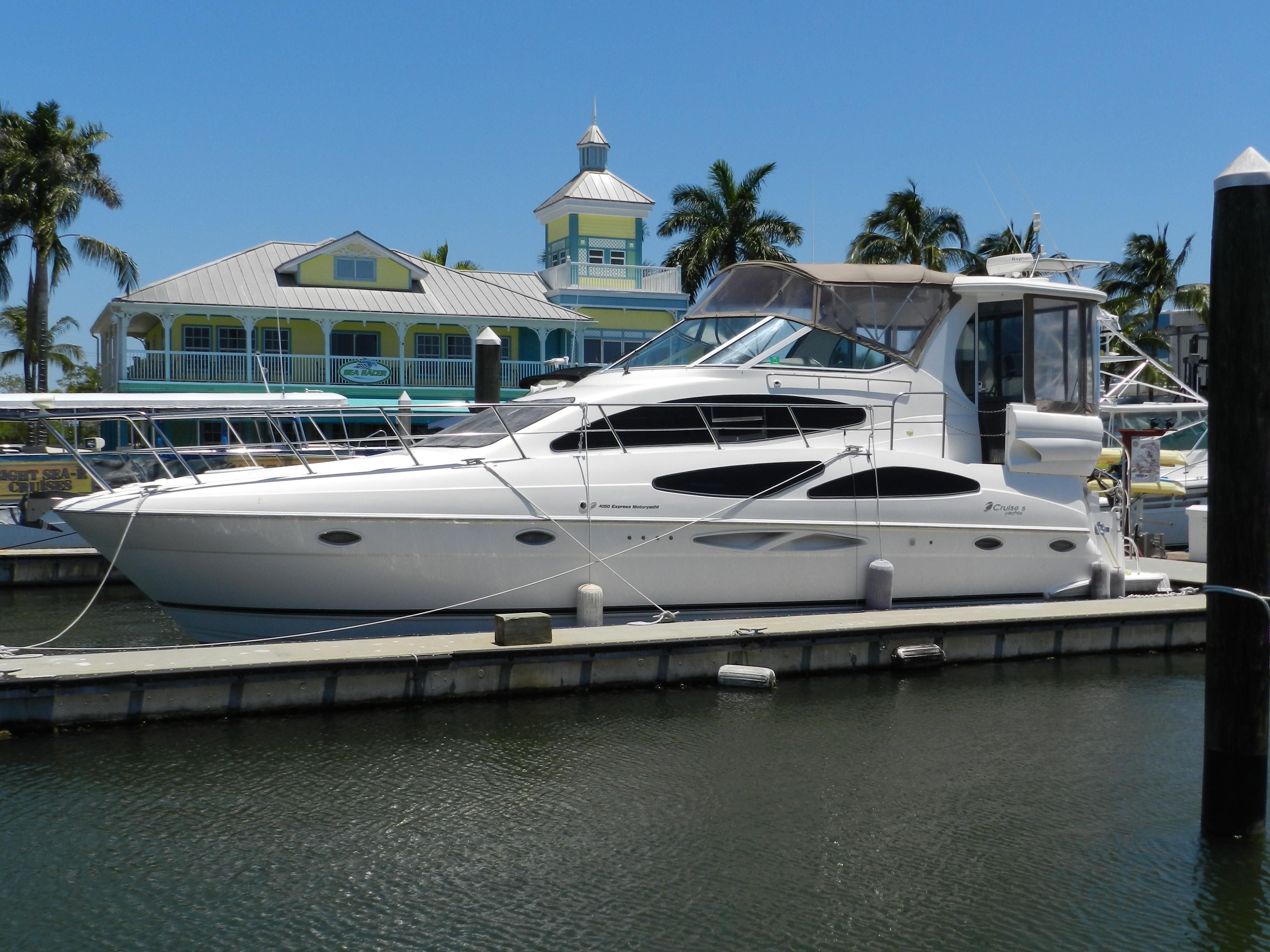 cruisers 405 motor yacht for sale